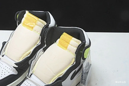 AIR 555088-118 HIGH 1 “VOLT OG GOLD JORDAN 0804